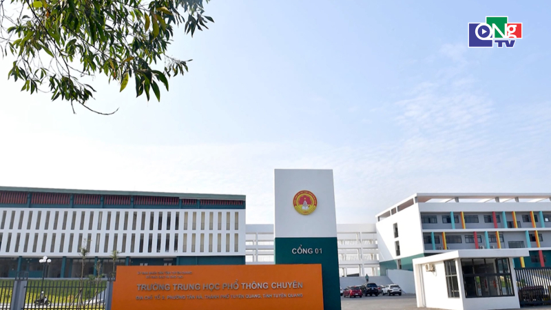 Họp b&aacute;o xử l&yacute; sai phạm điểm thi Tuy&ecirc;n Quang 
