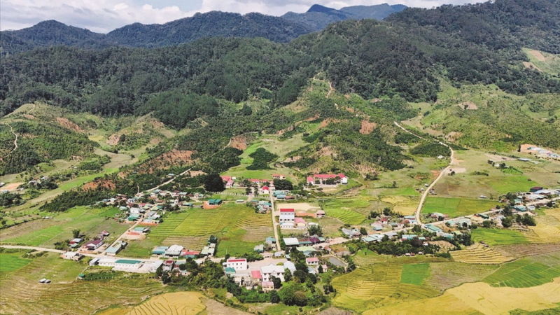 Quảng Ng&atilde;i tập trung ph&aacute;t triển v&ugrave;ng đồng b&agrave;o d&acirc;n tộc thiểu số