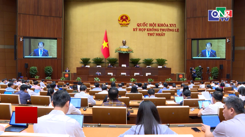 Đo&agrave;n đại biểu Quốc hội tỉnh g&oacute;p &yacute; nhiều dự &aacute;n Luật
