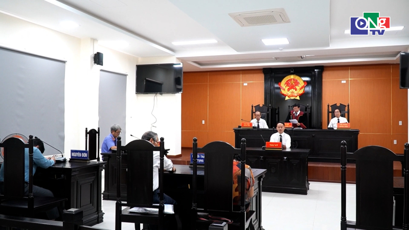  Tuy&ecirc;n &aacute;n vụ tranh chấp quyền sử dụng đất