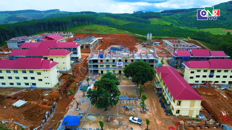 Khai giảng năm học mới gắn với kh&aacute;nh th&agrave;nh 4 trường nội tr&uacute; bi&ecirc;n giới