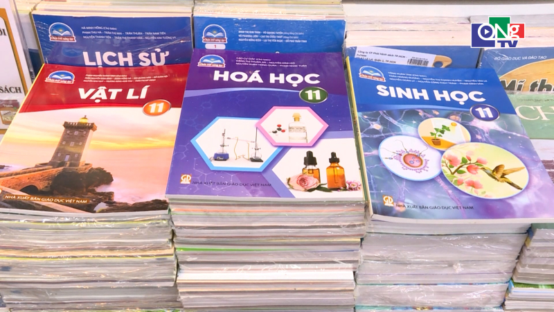 Bảo đảm đủ s&aacute;ch gi&aacute;o khoa trước ng&agrave;y 30/8