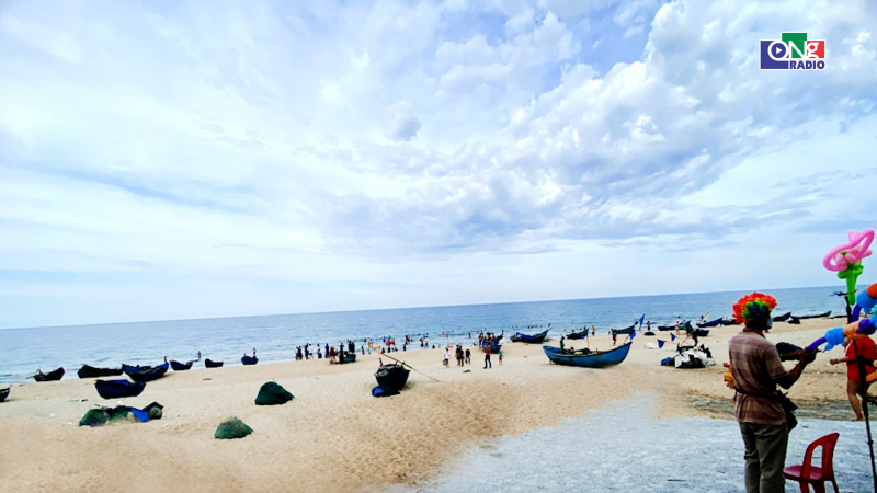 Ng&agrave;y mới ở biển Đức Minh