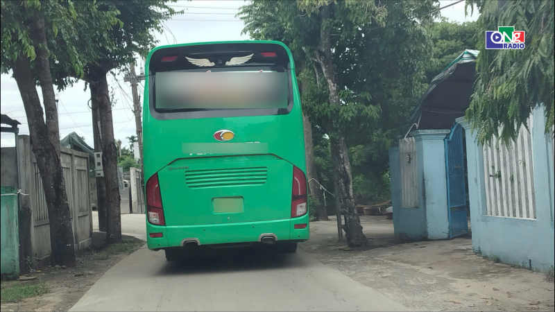 Giải đ&aacute;p kiến nghị giao th&ocirc;ng, thủy lợi v&agrave; đất đai