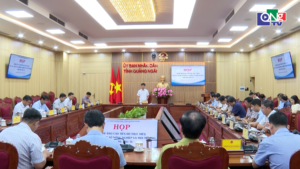 Quang cảnh cuộc họp.