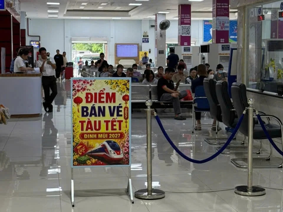 Tạo thuận tiện cho người dân mua vé tàu xe dịp Tết.