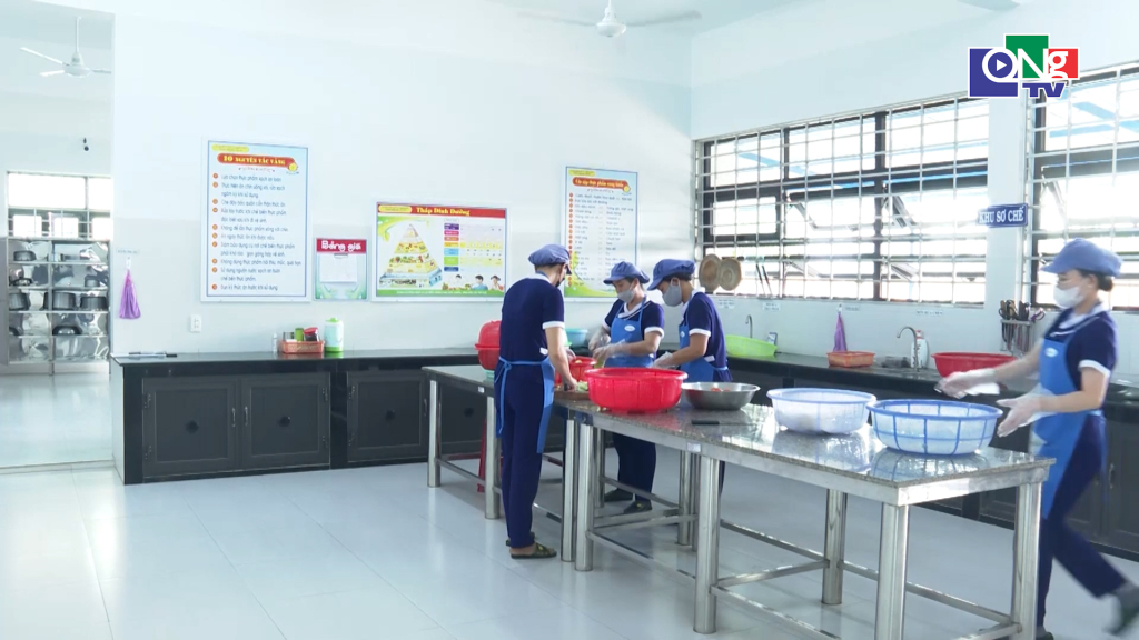 An toàn thực phẩm bếp ăn trường học.