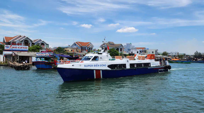 Gỡ điểm nghẽn logistics, mở rộng dòng hàng ra Lý Sơn.