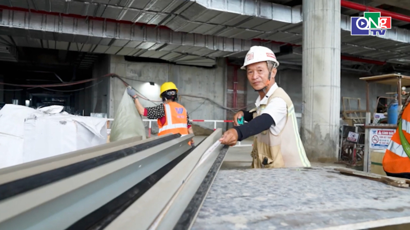 Hơn 15.500 kỹ sư, c&ocirc;ng nh&acirc;n l&agrave;m việc xuy&ecirc;n lễ tr&ecirc;n đại c&ocirc;ng trường APEC 2027