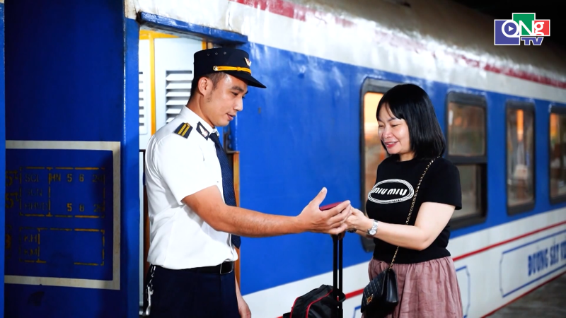 Đường sắt giảm đến 40% gi&aacute; v&eacute; giường nằm