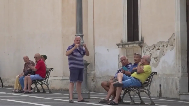 Italy trải qua m&ugrave;a h&egrave; n&oacute;ng nhất trong hơn 75 năm