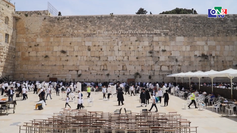 Th&ocirc;ng điệp h&ograve;a b&igrave;nh tại Bức tường ph&iacute;a T&acirc;y của Jerusalem