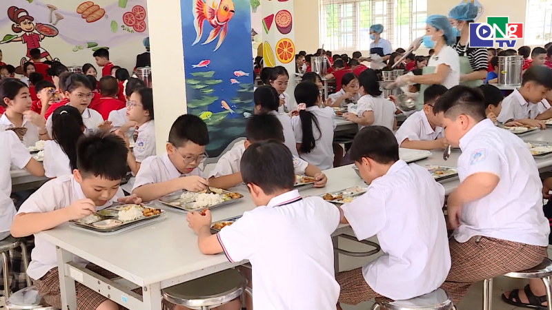 Khẩn trương ban h&agrave;nh quy định tổ chức bữa ăn b&aacute;n tr&uacute;