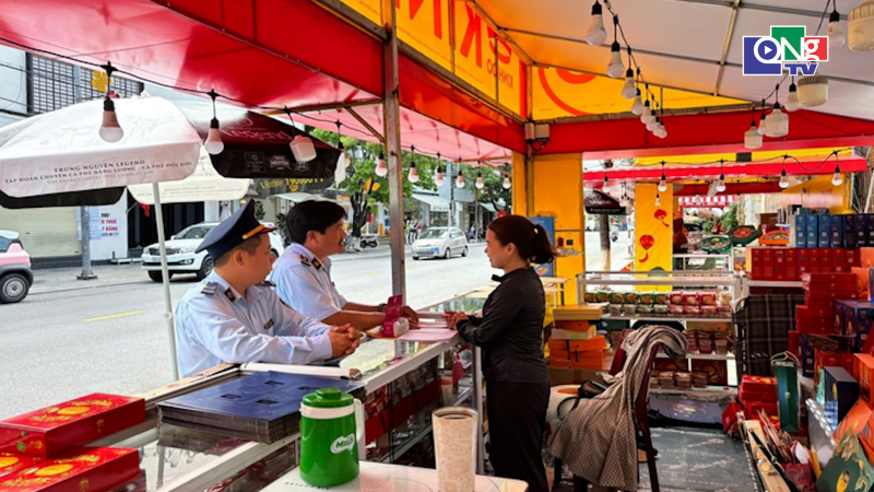 Tăng cường kiểm so&aacute;t an to&agrave;n thực phẩm dịp Tết Trung thu