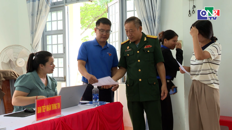 Đăk Rơ Wa tổ chức ng&agrave;y hội cung cấp th&ocirc;ng tin liệt sĩ
