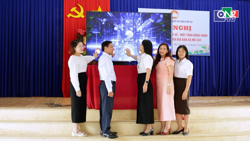 Ra mắt m&ocirc; h&igrave;nh &ldquo;Kết nối số - Mặt trận đồng h&agrave;nh c&ugrave;ng Nh&acirc;n d&acirc;n&rdquo;