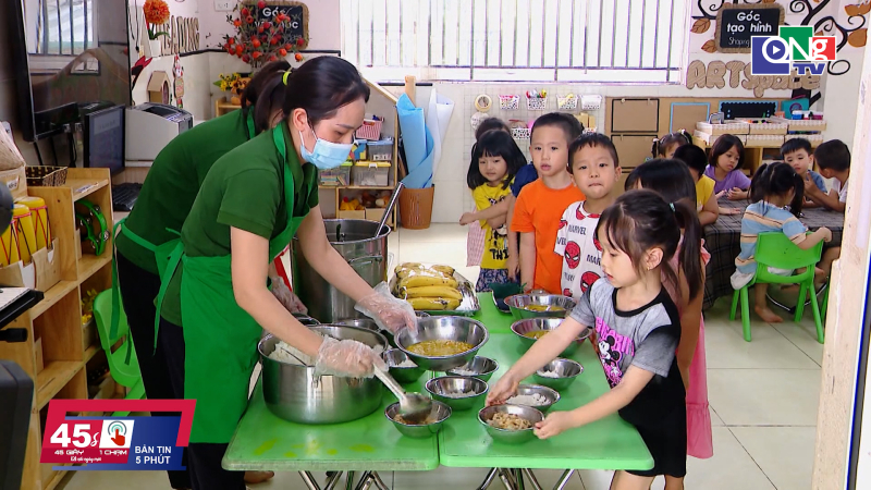 45 gi&acirc;y 1 chạm ng&agrave;y 17/9