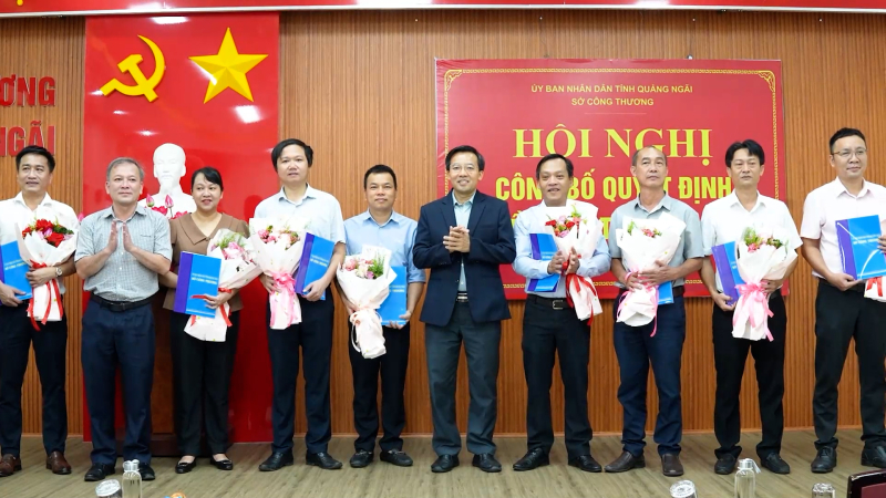 Sở C&ocirc;ng Thương tiếp nhận, bổ nhiệm c&aacute;n bộ Ph&ograve;ng Địa chất - Kho&aacute;ng sản
