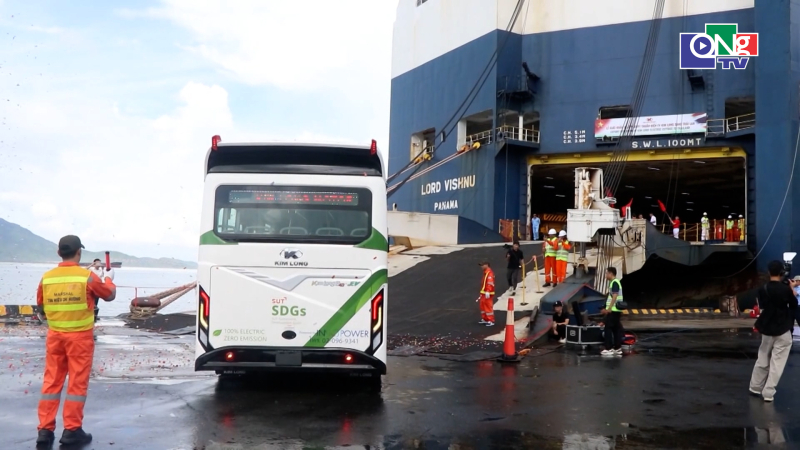 Kim Long Motor xuất xe bu&yacute;t điện đầu ti&ecirc;n sang Th&aacute;i Lan