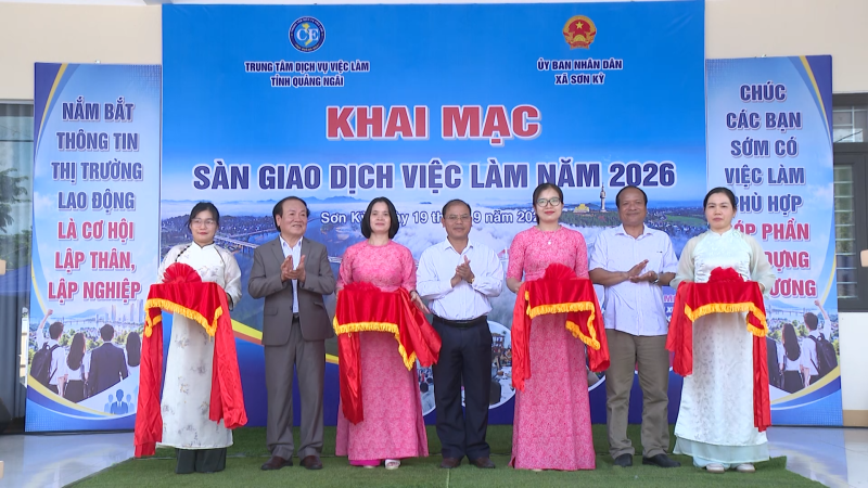 Tổ chức s&agrave;n giao dịch việc l&agrave;m tại x&atilde; Sơn Kỳ
