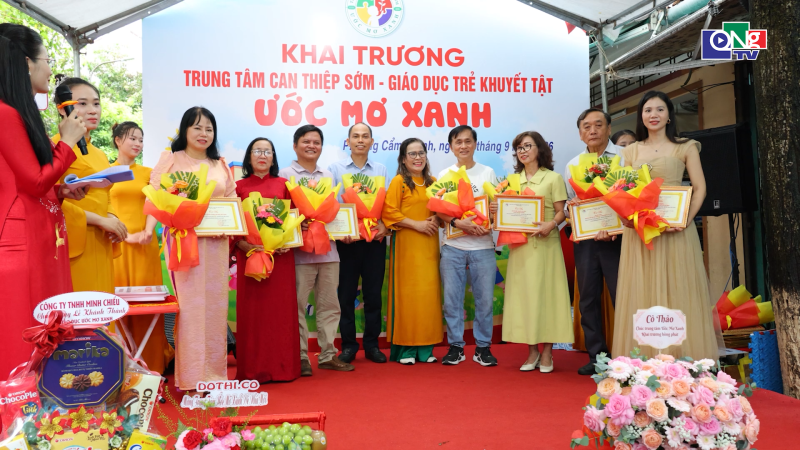 Kh&aacute;nh th&agrave;nh Trung t&acirc;m can thiệp sớm v&agrave; Gi&aacute;o dục trẻ khuyết tật Ước Mơ Xanh 