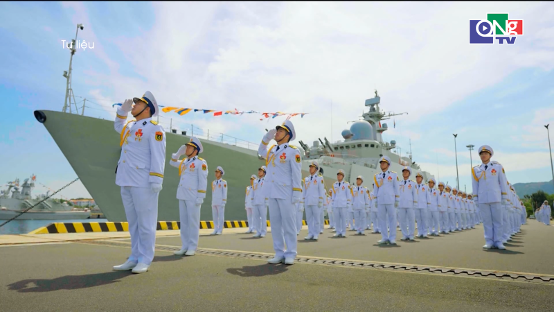 Sẽ tổ chức diễu binh, diễu h&agrave;nh kỷ niệm 100 năm th&agrave;nh lập Đảng