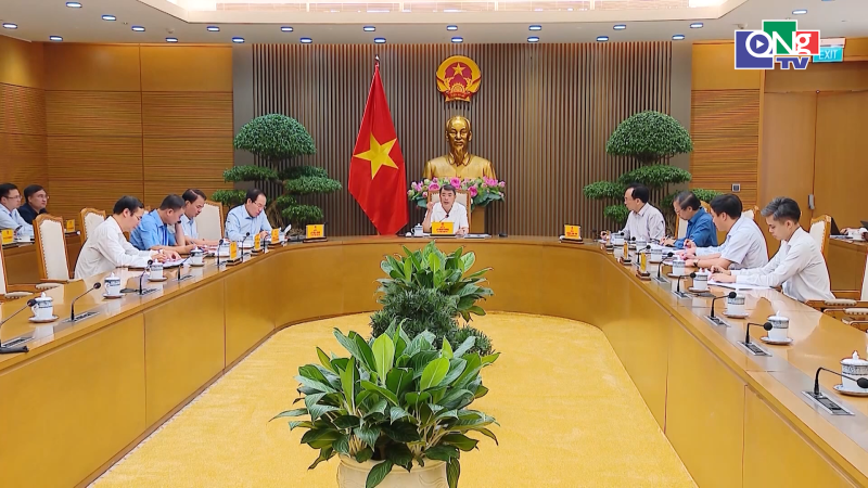 Y&ecirc;u cầu chấm dứt t&igrave;nh trạng thiếu s&aacute;ch gi&aacute;o khoa