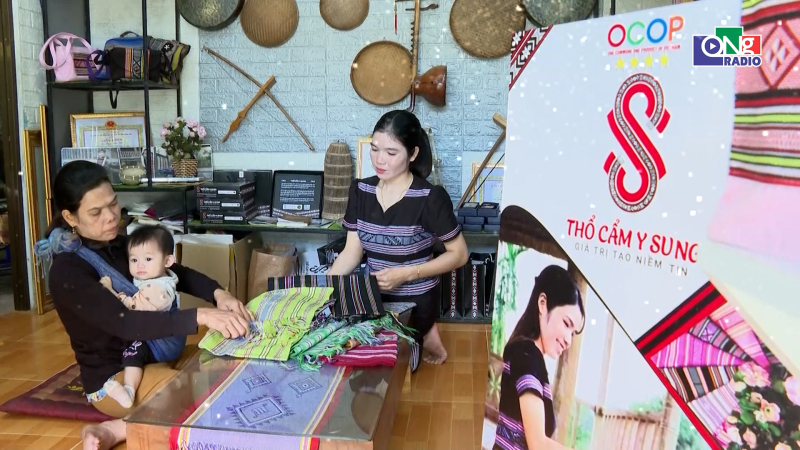 Sức sống thổ cẩm l&agrave;ng Teng