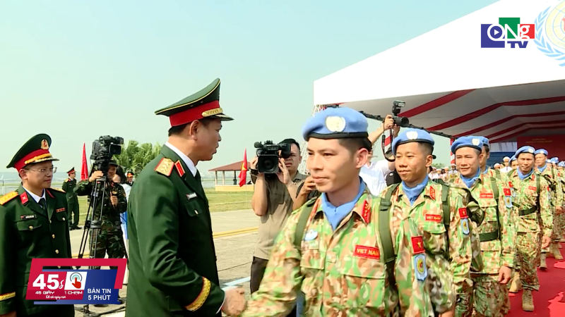 45 gi&acirc;y 1 chạm ng&agrave;y 23/9