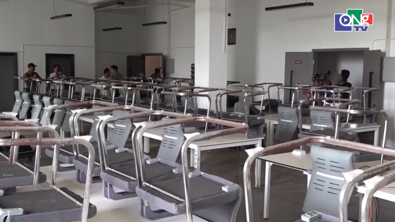 Campuchia cho ph&eacute;p b&aacute;o giới tiếp cận c&aacute;c cơ sở lừa đảo trực tuyến 