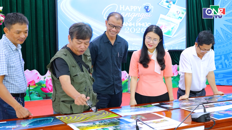 Chung khảo Cuộc thi ảnh &ldquo;Quảng Ng&atilde;i hạnh ph&uacute;c &ndash; Happy QuangNgai 2026&rdquo;