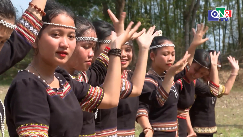 Quảng Ng&atilde;i ng&agrave;y mới 25/9