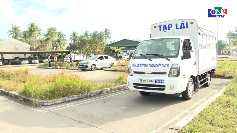 Tăng cường chất lượng đ&agrave;o tạo thực h&agrave;nh l&aacute;i xe &ocirc; t&ocirc;