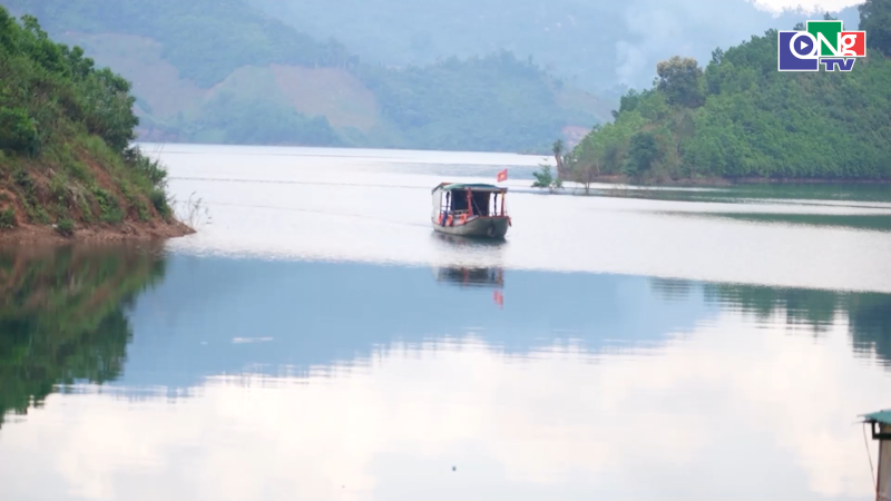 Nỗi lo mất an to&agrave;n đường thủy m&ugrave;a mưa lũ