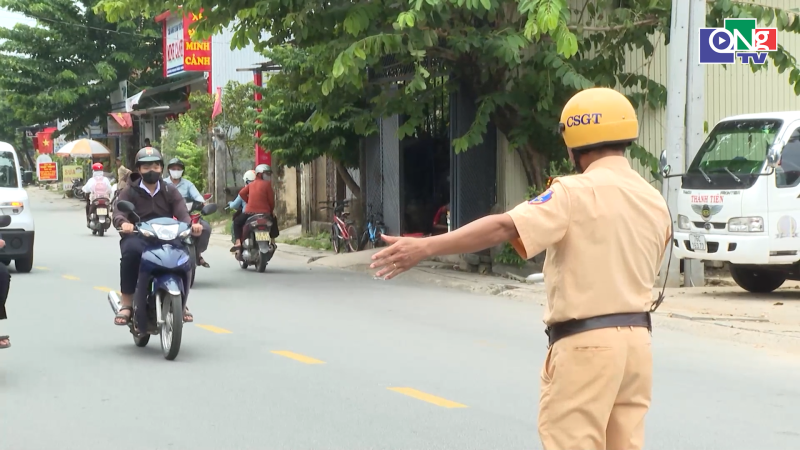 Kh&ocirc;ng giao xe cho học sinh chưa đủ điều kiện