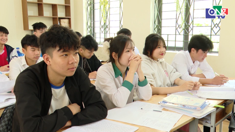 45 gi&acirc;y 1 chạm ng&agrave;y 28/9