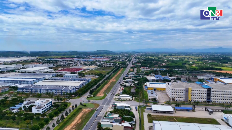 Cộng đồng doanh nghiệp Quảng Ng&atilde;i kh&aacute;t vọng vươn xa