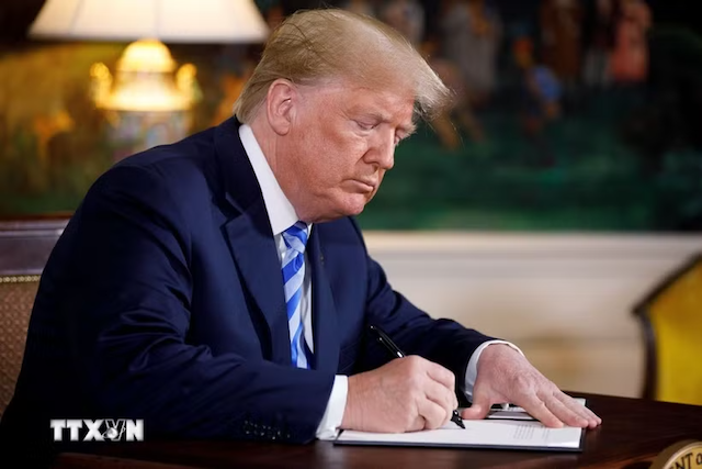 tong,thong,trump,ky,sac,lenh,1710,17225118.png