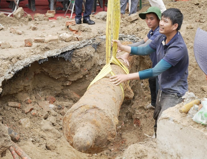 sung,than,cong,thu,10,132202,527,144938,20594621.jpg