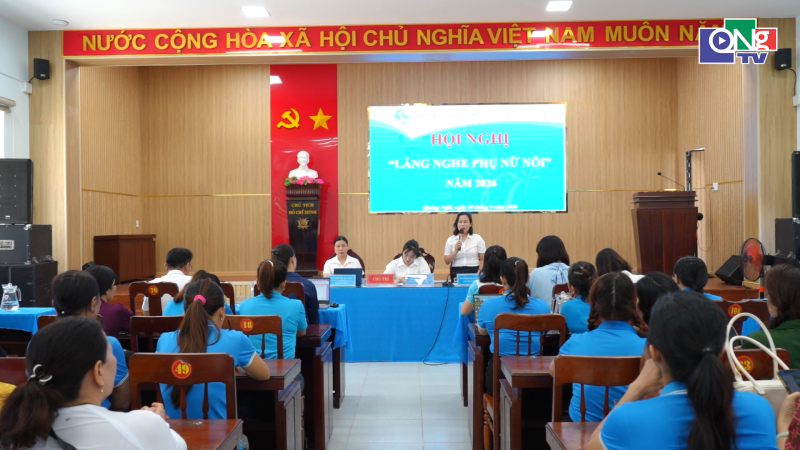 Lắng nghe để đồng h&agrave;nh c&ugrave;ng phụ nữ