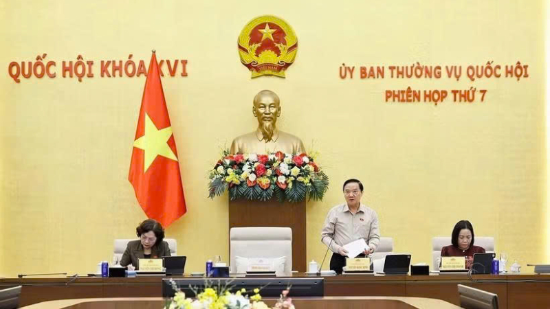 Ủy ban Thường vụ Quốc hội cho &yacute; kiến sửa Luật Nh&agrave; ở, Luật Kinh doanh bất động sản 