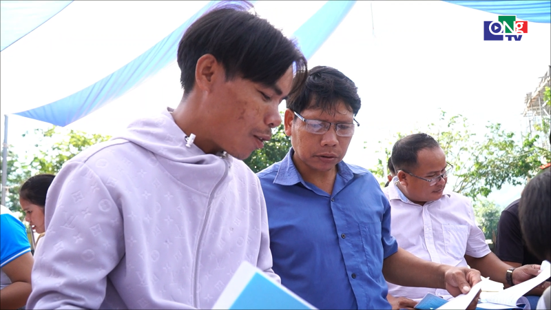Tổ chức s&agrave;n giao dịch việc l&agrave;m tại x&atilde; Ba T&ocirc;