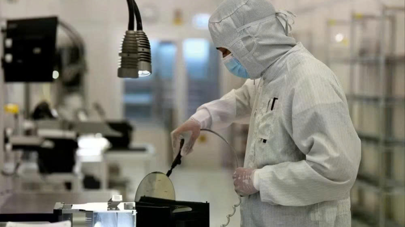 Trung Quốc điều tra chống b&aacute;n ph&aacute; gi&aacute; h&oacute;a chất EU 