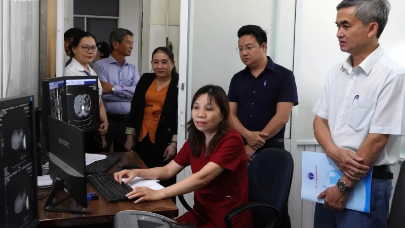 Đẩy mạnh chuyển đổi số trong y tế
