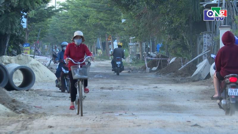 Tăng tốc ho&agrave;n th&agrave;nh n&acirc;ng cấp đường ĐH03 - B&igrave;nh Sơn