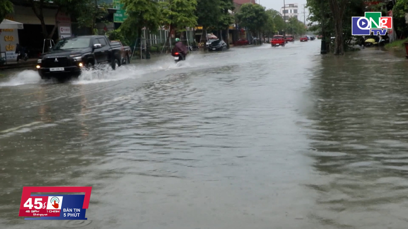 45 gi&acirc;y 1 chạm ng&agrave;y 08/10
