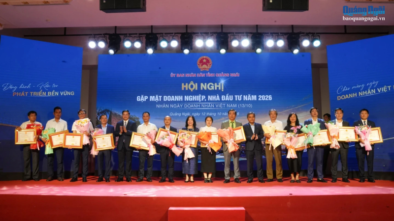 Gặp mặt doanh nghiệp, nh&agrave; đầu tư nh&acirc;n Ng&agrave;y Doanh nh&acirc;n Việt Nam