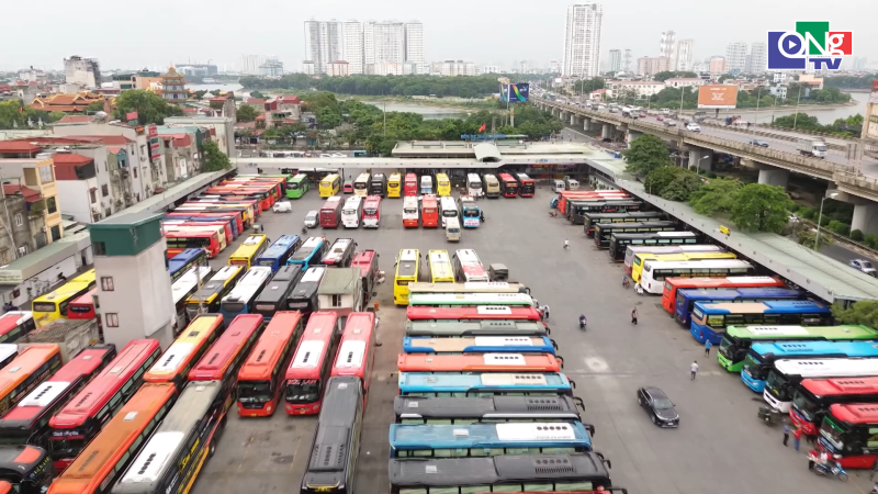 45 gi&acirc;y 1 chạm ng&agrave;y 13/10
