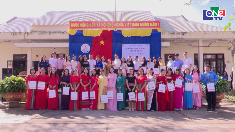 Lan tỏa chương tr&igrave;nh &ldquo;Chia sẻ c&ugrave;ng thầy c&ocirc;&rdquo; 