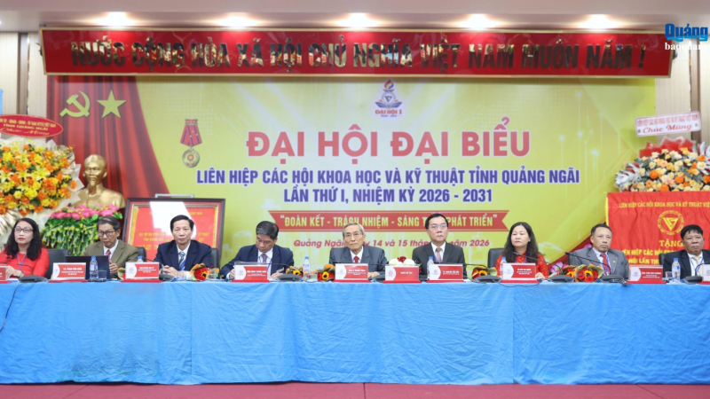 Ph&aacute;t huy nguồn lực tr&iacute; thức, th&uacute;c đẩy ph&aacute;t triển khoa học - c&ocirc;ng nghệ